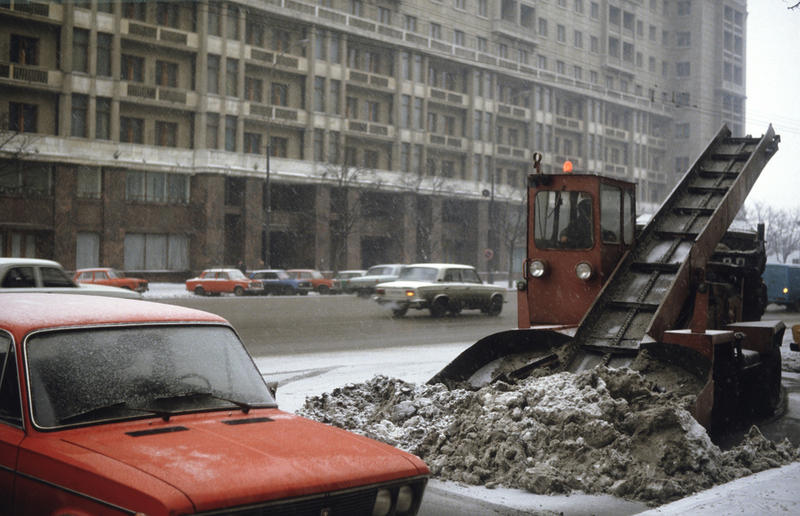 Illustration for article titled Did the Russians love the '80s too? Some revealing photos